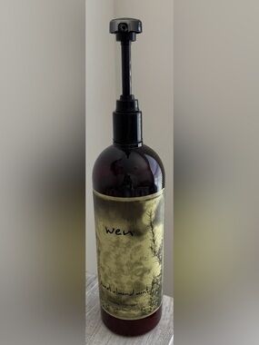 WEN Sweet Almond Mint Bottle - Black and Gold